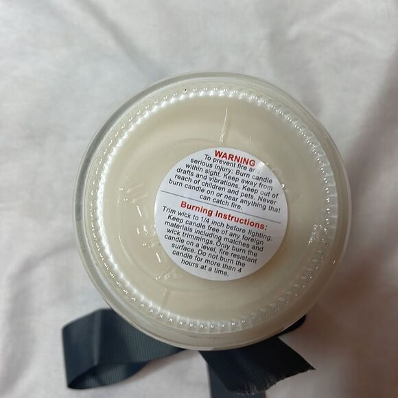 Soy Boy’s Fresh Cut Lavender All Natural Candle. - Picture 5 of 6